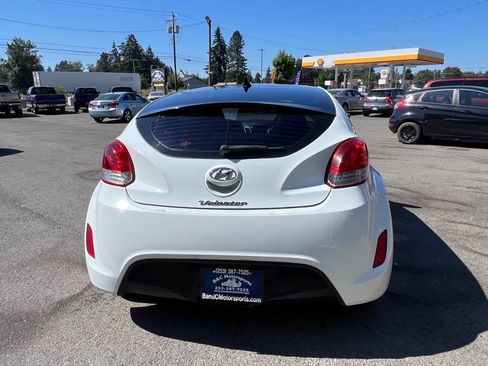Used 2013 Hyundai Veloster w/ Style Pkg FWD image 14