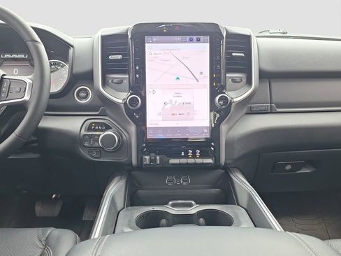 Used 2025 RAM 1500 Big Horn AWD/4WD image 14