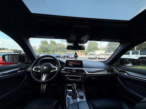 Used 2019 BMW 530e w/ M Sport Package RWD image 24
