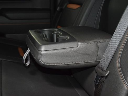 Used 2023 GMC Sierra 1500 AT4 w/ AT4 Premium Package image 47