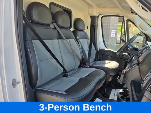 Used 2025 RAM ProMaster 1500 w/ Safety Group FWD image 2