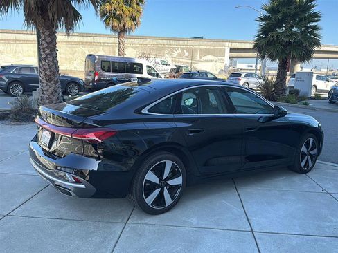 Used 2025 Audi A5 2.0T Premium Plus w/ Premium Plus image 6