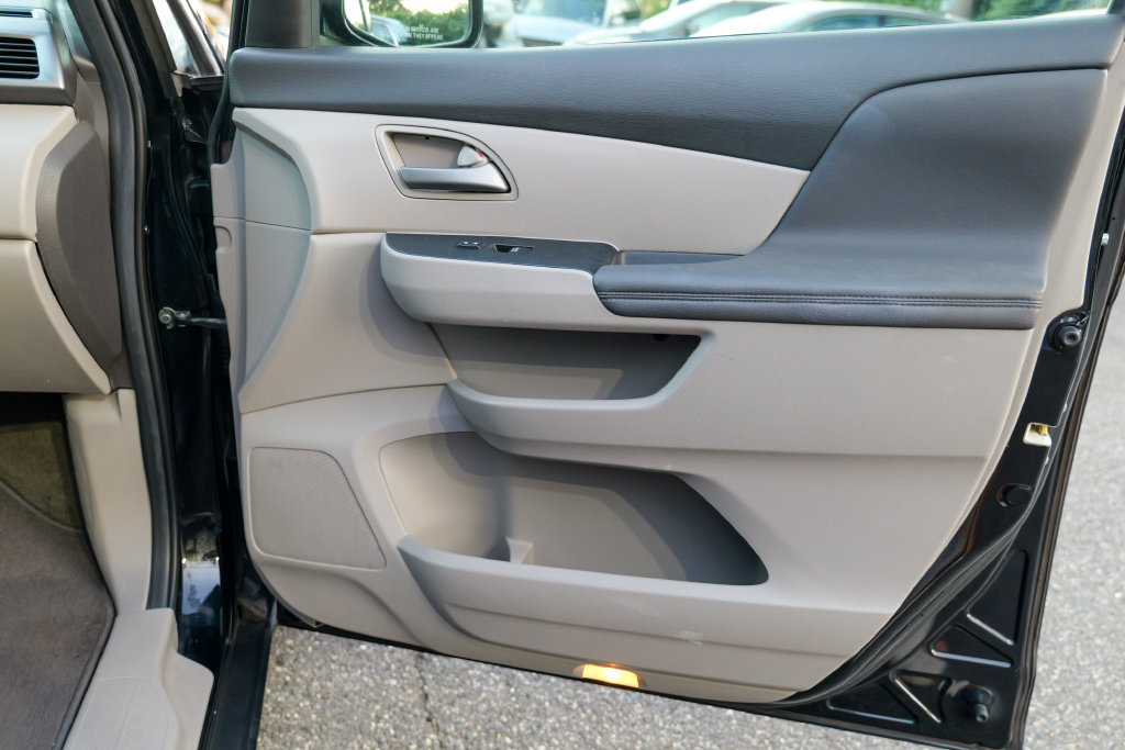 Used 2013 Honda Odyssey EX image 33