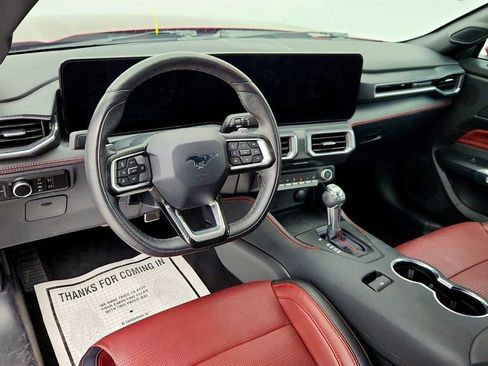 Used 2025 Ford Mustang GT Premium image 12