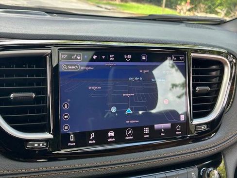 Certified 2023 Chrysler Pacifica Pinnacle FWD image 25