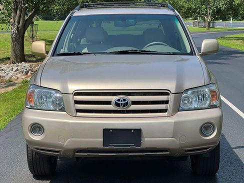Used 2005 Toyota Highlander Limited image 2