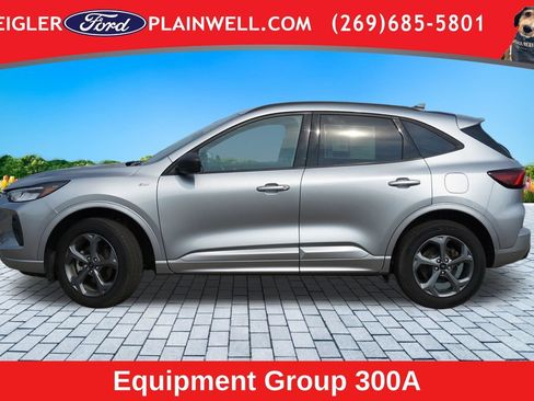 Used 2024 Ford Escape ST-Line w/ Tech Pack #1 AWD/4WD image 2