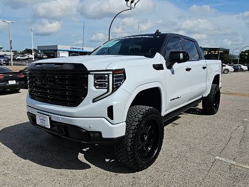 Used 2026 GMC Sierra 1500 Denali AWD/4WD image 4