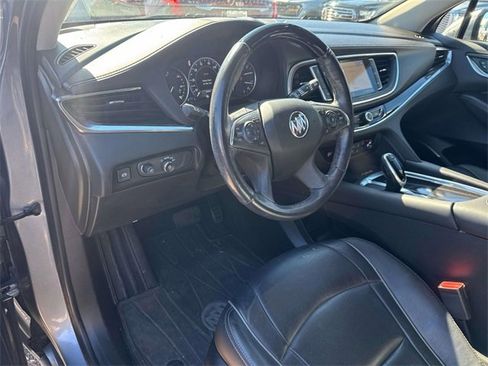Used 2021 Buick Enclave Avenir w/ Avenir Technology Package image 24