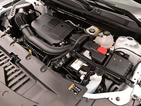 New 2025 Chevrolet Blazer LT w/ Convenience Package FWD image 43