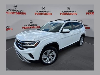 Used 2023 Volkswagen Atlas SE w/ Panoramic Sunroof Package