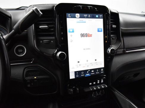 Used 2022 RAM 3500 Limited w/ Body Color Bumper Group image 19