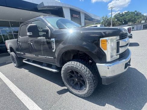 Used 2017 Ford F250 XLT AWD/4WD image 1