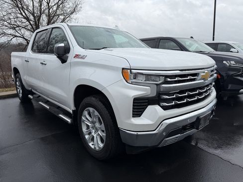 Used 2022 Chevrolet Silverado 1500 LTZ w/ Technology Package image 4