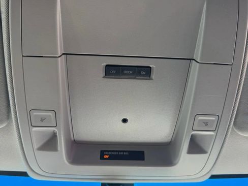 Used 2018 Chevrolet Silverado 1500 LT w/ All Star Edition image 26