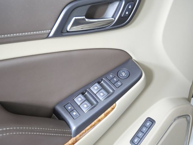 Used 2018 Chevrolet Suburban Premier AWD/4WD image 18