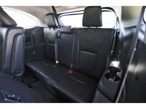 Used 2022 Toyota Highlander Limited FWD image 13
