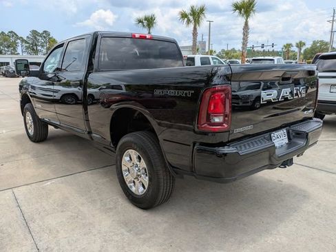 New 2025 RAM 2500 Big Horn AWD/4WD image 6