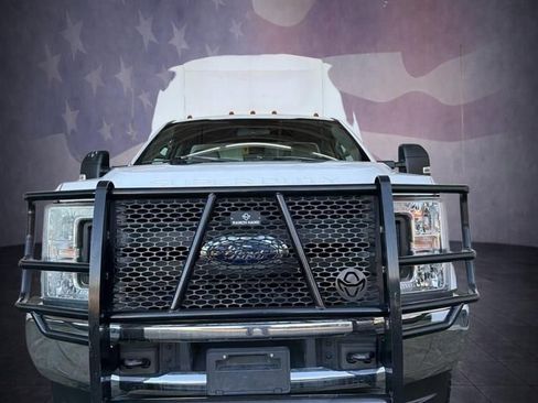 Used 2017 Ford F350 XL w/ Power Equipment Group image 5