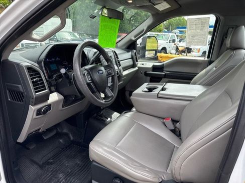Used 2017 Ford F250 XL w/ Power Equipment Group AWD/4WD image 5