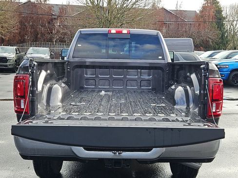 New 2026 RAM 2500 Laramie AWD/4WD image 10