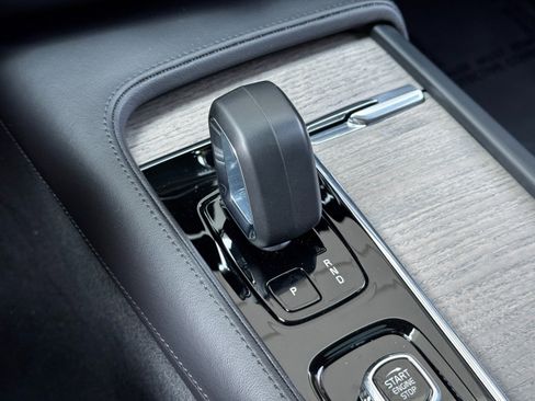 Used 2023 Volvo S90 B6 Plus w/ Protection Package Premier image 29