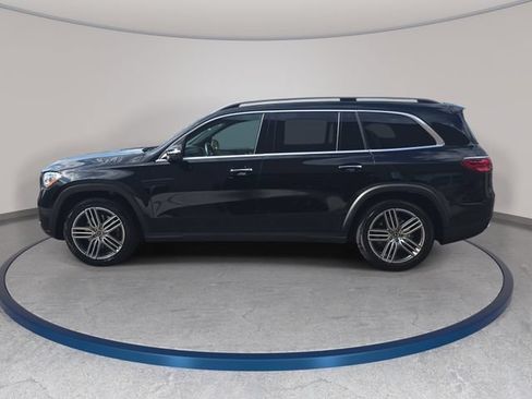 Used 2025 Mercedes-Benz GLS 450 4MATIC image 9