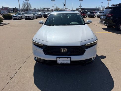 Used 2023 Honda Accord EX-L image 7