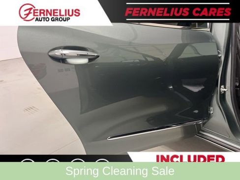Used 2023 Buick Enclave Avenir w/ Avenir Technology Package AWD/4WD image 18