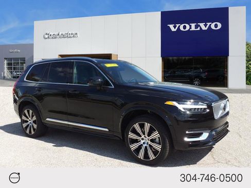Certified 2025 Volvo XC90 T8 Core w/ Climate Package image 1