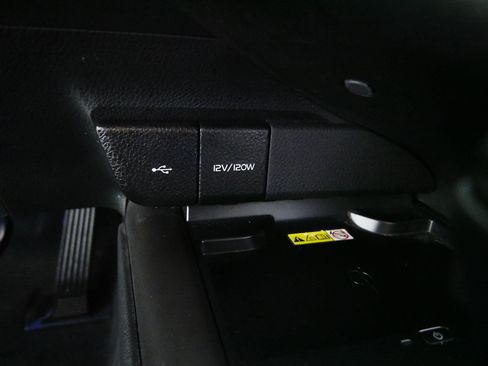 Used 2023 Toyota Camry XSE FWD image 29
