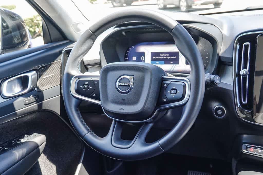 Used 2024 Volvo XC40 B5 Ultimate w/ Protection Package Premier AWD/4WD image 14