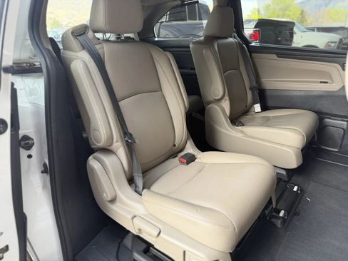 Used 2023 Honda Odyssey Touring image 19