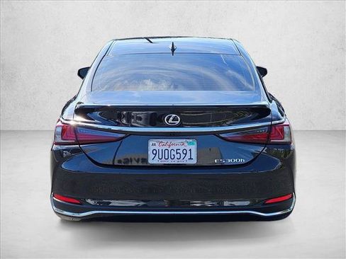 Certified 2025 Lexus ES 300h w/ Premium Package FWD image 7