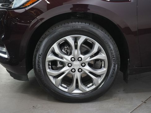Used 2021 Buick Enclave Avenir w/ Avenir Technology Package AWD/4WD image 28