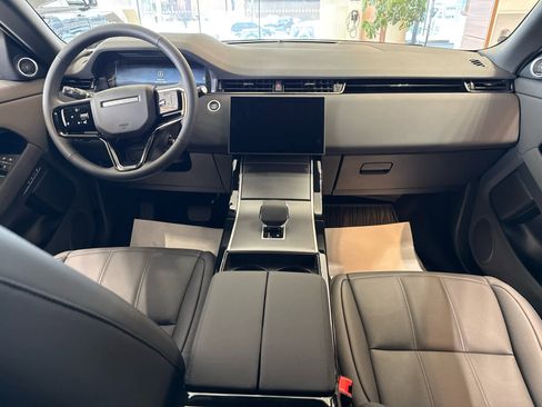 Used 2026 Land Rover Range Rover Evoque S image 7