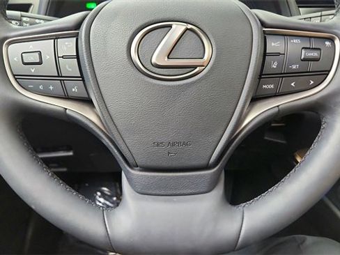 Used 2023 Lexus UX 250h AWD w/ Premium Package image 39