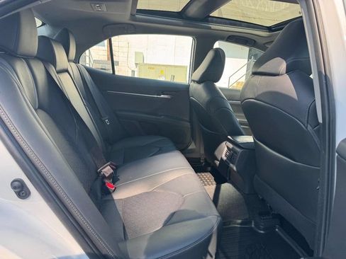 Used 2020 Toyota Camry XSE FWD image 14