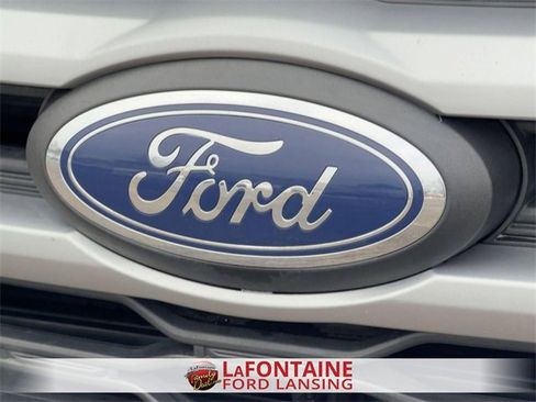 Used 2024 Ford Expedition Max XLT image 9