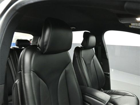 Certified 2019 Lincoln MKC Select w/ Select Plus Package image 30