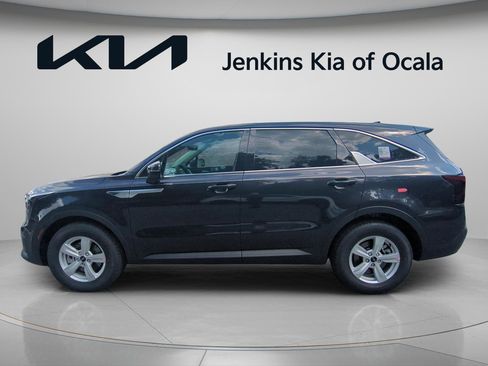 New 2026 Kia Sorento LX image 7