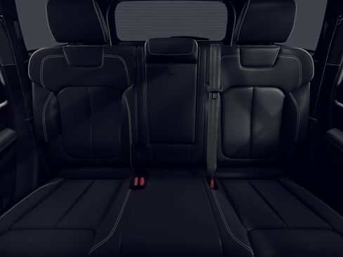 New 2026 Jeep Grand Cherokee Limited AWD/4WD image 2