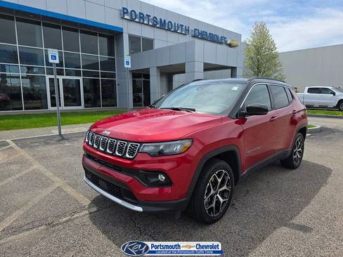 Used 2025 Jeep Compass Limited AWD/4WD image 1