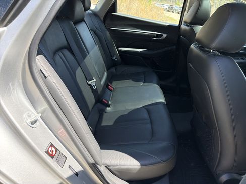 Used 2020 Hyundai Sonata Limited image 15