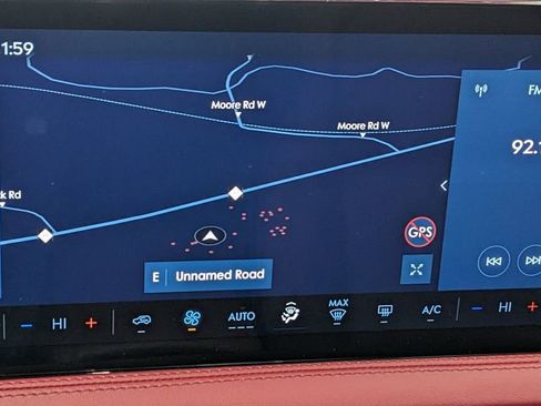 Used 2025 Lincoln Corsair Grand Touring w/ Towing Package image 26