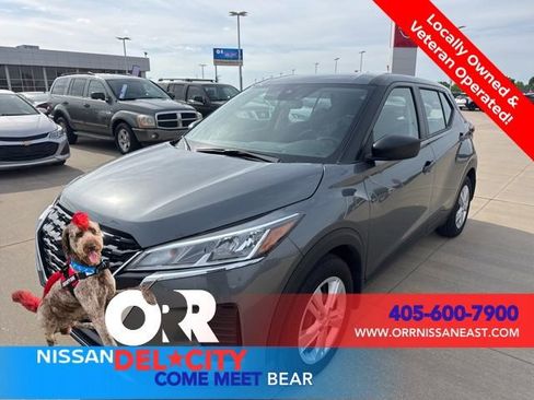 Certified 2025 Nissan Kicks Play S FWD image 1