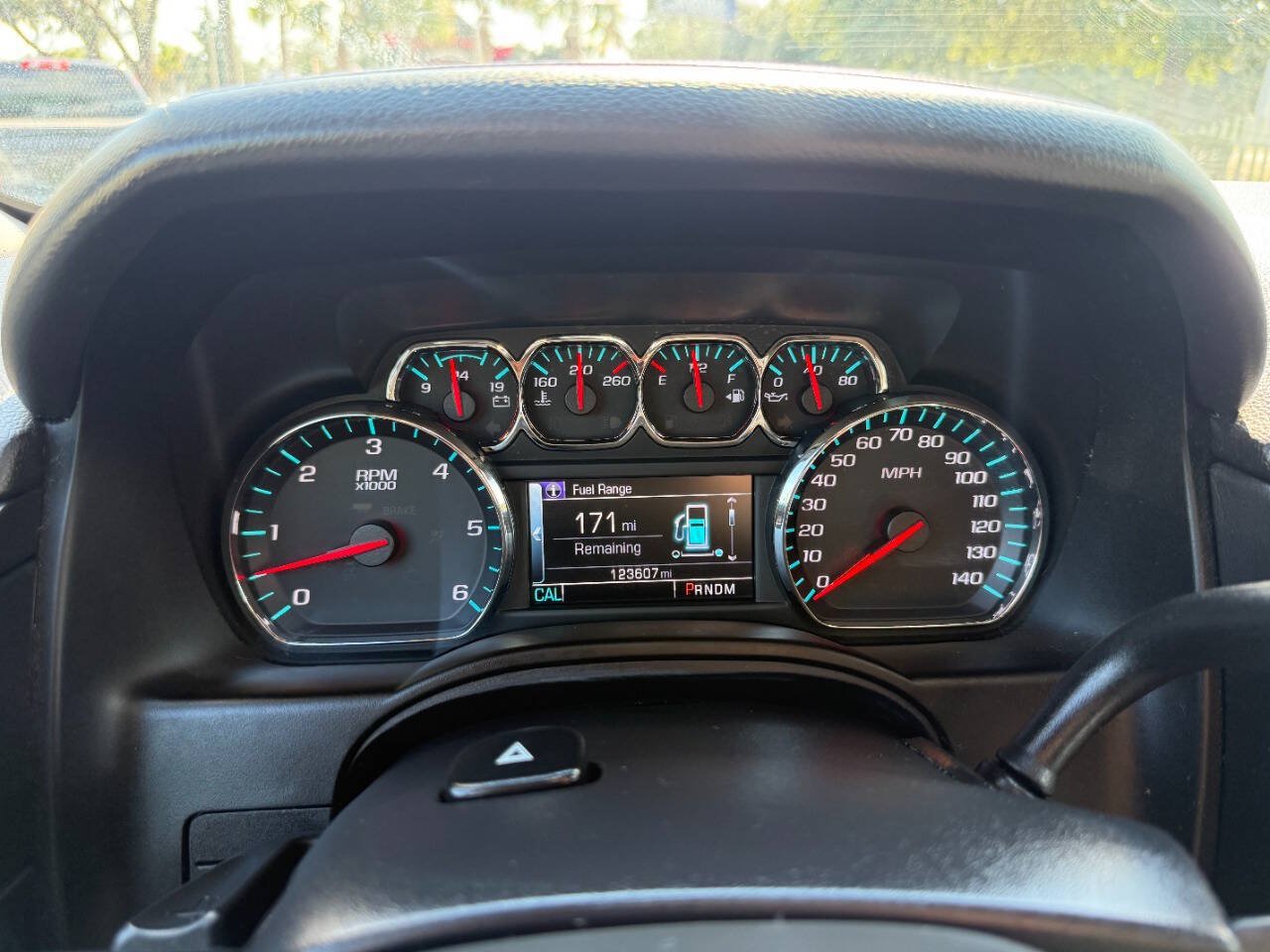 Used 2015 Chevrolet Tahoe LT RWD image 27