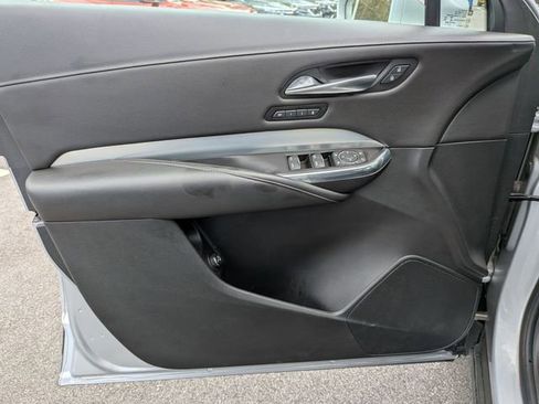 Used 2020 Cadillac XT4 Premium Luxury image 10