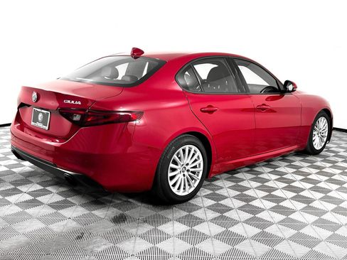 Used 2022 Alfa Romeo Giulia Sprint image 7