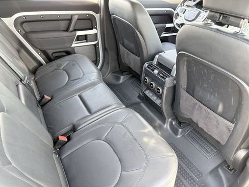 Used 2023 Land Rover Defender 110 SE image 23